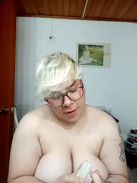 amalia love online show from October 23, 5:28 am