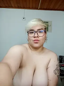 amalia love online show from November 2, 8:08 am