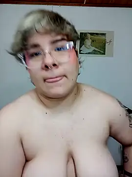 Snapshot of amalia_love chatting on January 18, 10:17 pm amalia love online show from January 18, 10:17 pm