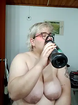 amalia love online show from November 6, 5:55 am