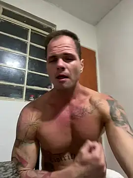 Snapshot of Giricotta chatting on May 21, 2:42 am Giricotta online show from May 21, 2:42 am