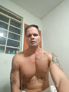 Snapshot of Giricotta chatting on May 15, 3:04 am Giricotta online show from May 15, 3:04 am