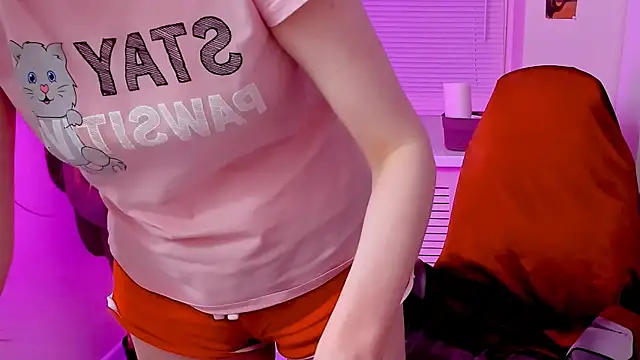 CarolGiggly online show from October 23, 8:13 am