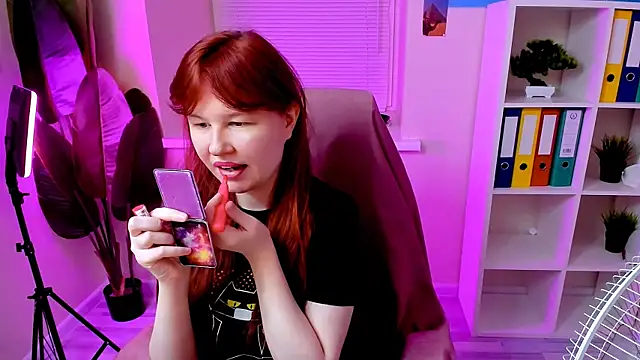 CarolGiggly online show from November 25, 11:48 pm