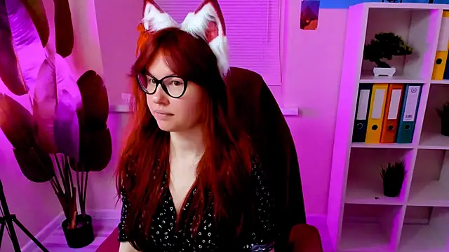 CarolGiggly online show from November 13, 9:40 pm