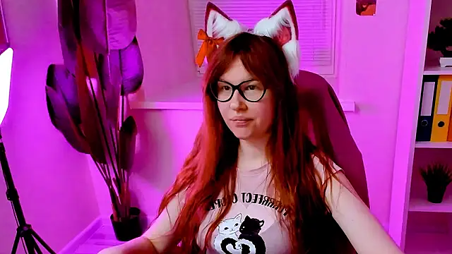 CarolGiggly online show from February 16, 12:20 am