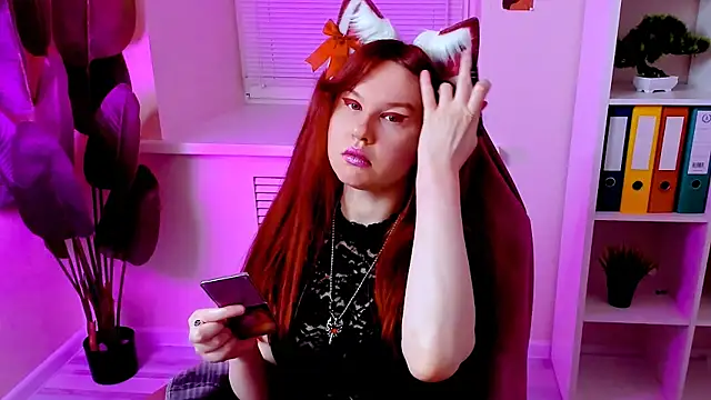 CarolGiggly online show from December 5, 12:37 pm