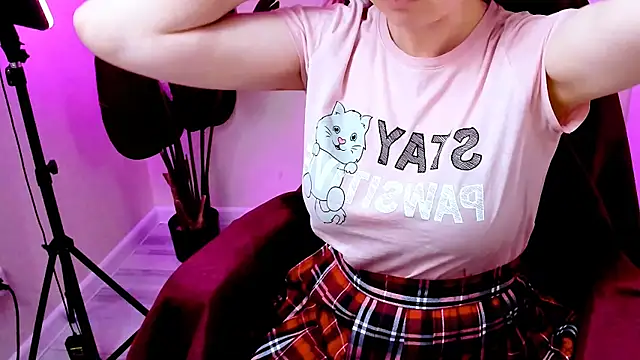 CarolGiggly online show from January 9, 10:49 pm