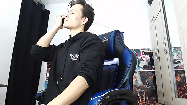 Snapshot of sr_jaeger chatting on November 22, 1:21 pm sr jaeger online show from November 22, 1:21 pm