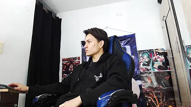 Snapshot of sr_jaeger chatting on November 27, 12:49 pm sr jaeger online show from November 27, 12:49 pm