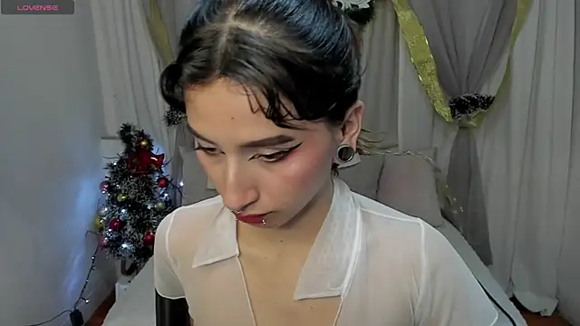 diosadelamor01 online show from December 21, 11:45 pm