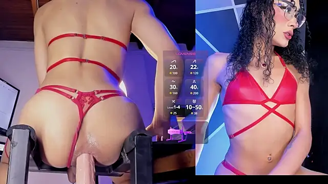 BritannyClaire online show from October 30, 9:33 pm