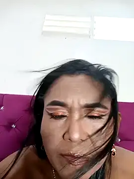 Snapshot of tiffany_Bitch chatting on October 26, 9:26 pm tiffany Bitch online show from October 26, 9:26 pm