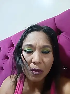 tiffany Bitch online show from May 29, 11:55 pm