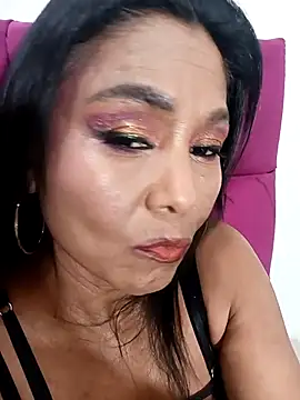 tiffany Bitch online show from March 12, 11:53 pm