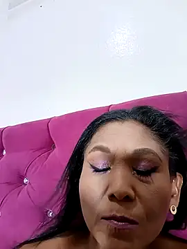 tiffany Bitch online show from March 25, 11:47 pm