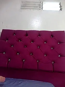 Snapshot of tiffany_Bitch chatting on November 26, 10:10 pm tiffany Bitch online show from November 26, 10:10 pm