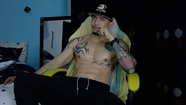 Alex motta online show from March 27, 3:04 am