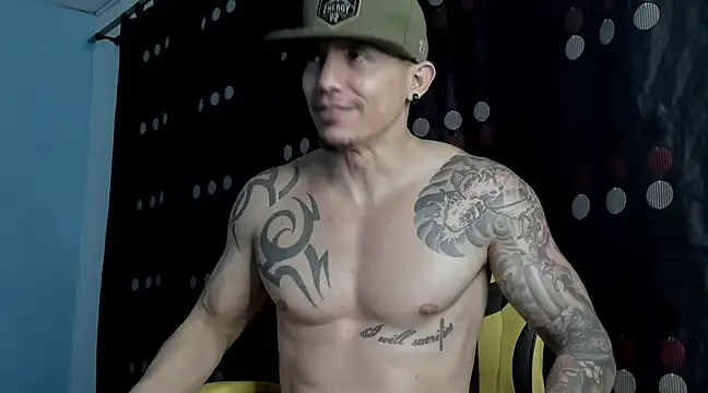 Snapshot of Alex_motta chatting on March 5, 6:54 am Alex motta online show from March 5, 6:54 am