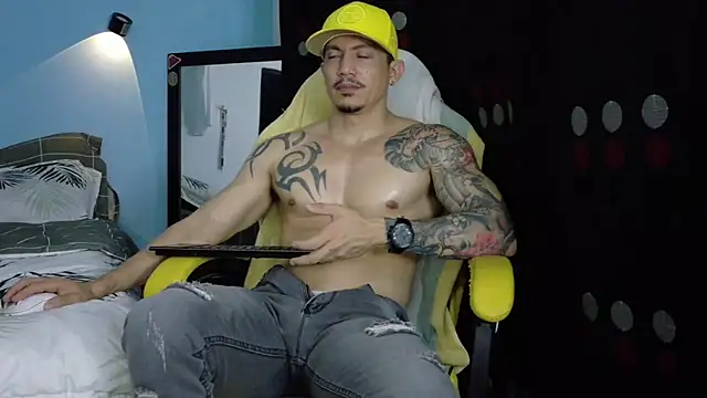 Alex motta online show from April 12, 3:32 am