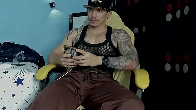 Alex motta online show from January 18, 3:32 am