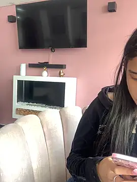 Praga Pink online show from April 23, 1:35 pm