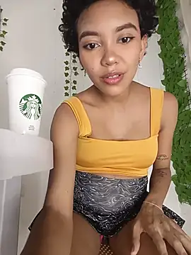 Snapshot of lianisrose chatting on July 2, 11:22 pm lianisrose online show from July 2, 11:22 pm