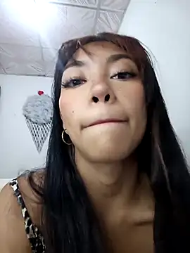 lianisrose online show from November 23, 1:37 am