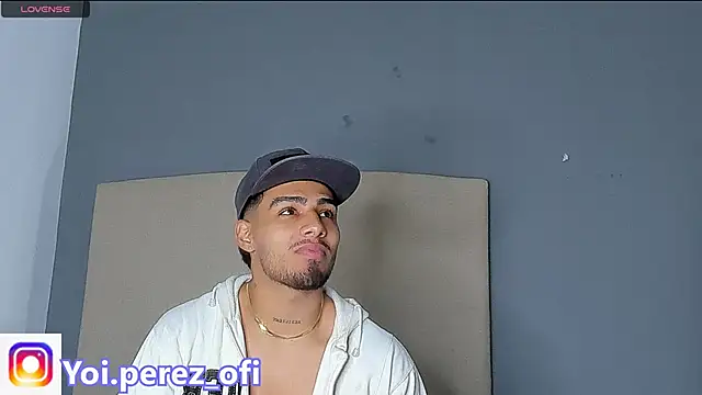 Snapshot of Yoi_Olimpo chatting on February 8, 12:17 pm Yoi Olimpo online show from February 8, 12:17 pm