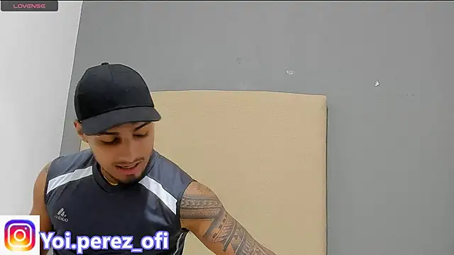 Snapshot of Yoi_Olimpo chatting on February 10, 2:37 pm Yoi Olimpo online show from February 10, 2:37 pm