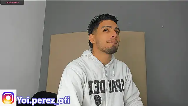Snapshot of Yoi_Olimpo chatting on February 12, 12:22 pm Yoi Olimpo online show from February 12, 12:22 pm