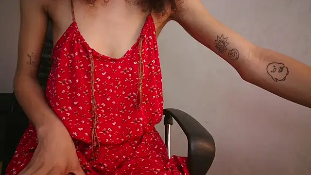 Snapshot of Aurora_ath chatting on December 22, 7:22 am Aurora ath online show from December 22, 7:22 am