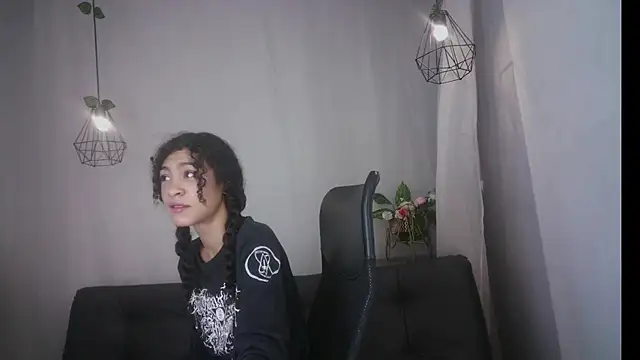 Snapshot of Aurora_ath chatting on January 9, 3:26 am Aurora ath online show from January 9, 3:26 am