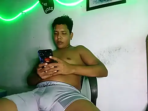 628-andrew online show from December 3, 12:01 am