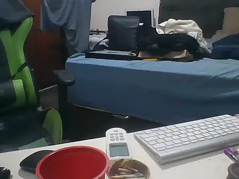 SOLESFETISHBR online show from February 18, 8:33 am