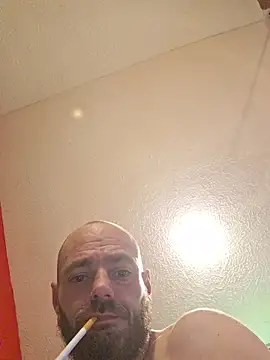 Snapshot of kjs_daddy123 chatting on February 21, 6:59 am kjs daddy123 online show from February 21, 6:59 am