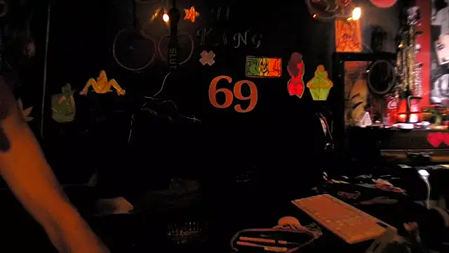 Snapshot of kjs_daddy123 chatting on March 2, 5:30 am kjs daddy123 online show from March 2, 5:30 am