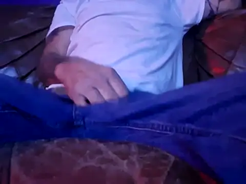 Cantufamily1979 online show from November 2, 8:41 am