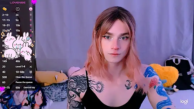 Snapshot of Alice_Hells chatting on July 11, 5:52 am Alice Hells online show from July 11, 5:52 am