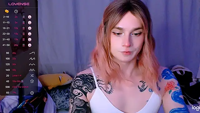 Alice Hells online show from April 30, 4:47 pm