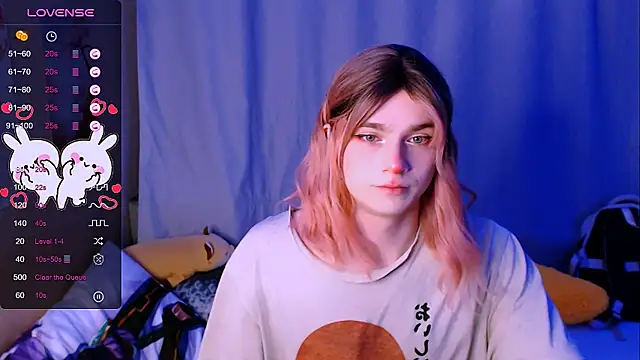 Snapshot of Alice_Hells chatting on November 8, 5:44 am Alice Hells online show from November 8, 5:44 am