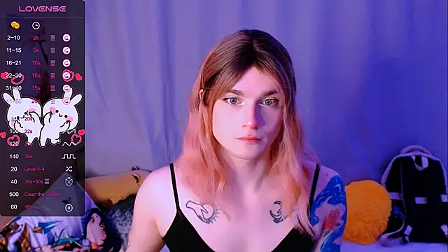 Alice Hells online show from December 19, 6:49 am