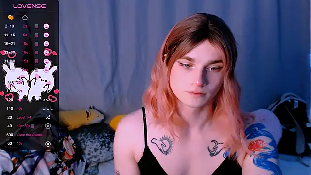 Snapshot of Alice_Hells chatting on September 25, 4:07 am Alice Hells online show from September 25, 4:07 am