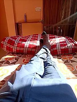 RRahullove69 online show from January 8, 9:15 am