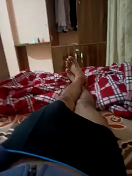 RRahullove69 online show from October 13, 3:46 pm