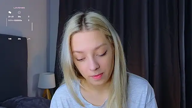 Snapshot of EngelFugler chatting on September 21, 11:04 am EngelFugler online show from September 21, 11:04 am