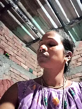 Snapshot of Hotty-dola chatting on September 12, 6:18 pm Hotty-dola online show from September 12, 6:18 pm
