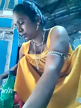 Snapshot of Hotty-dola chatting on March 8, 5:17 am Hotty-dola online show from March 8, 5:17 am