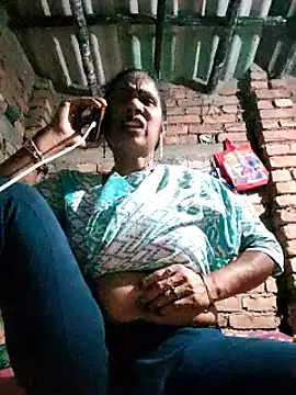 Snapshot of Hotty-dola chatting on March 5, 4:24 pm Hotty-dola online show from March 5, 4:24 pm