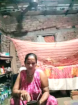 Snapshot of Hotty-dola chatting on March 6, 7:10 pm Hotty-dola online show from March 6, 7:10 pm